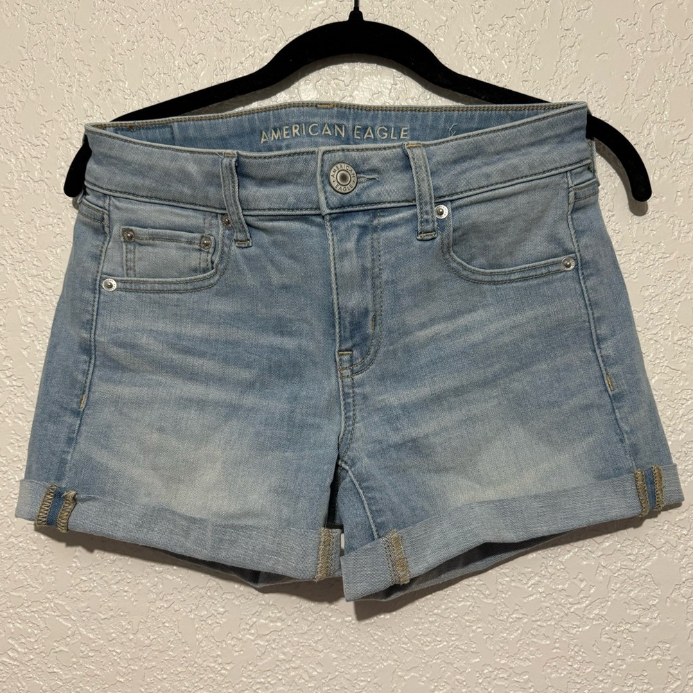 American Eagle- Midi light wash denim shorts- Size 4